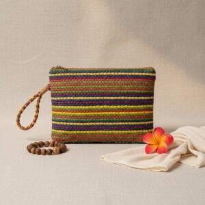 Pochette en raphia colorée — tressage main